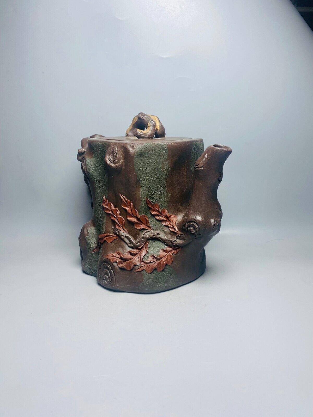 Chinese Yixing Zisha Clay Handmade Exquisite Teapot （树桩 底款：陈鸣远）