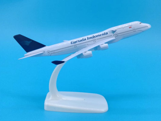 16cm Garuda Indonesia BOEING 747-400 Passenger Airplane Diecast Aircraft Model