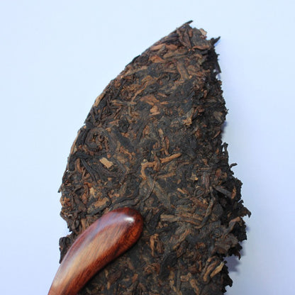 400g Pu'er Yunnan 2006 Hongxingxiang Tea Cake Pu'er Tea Ripe Tea Jinya Palace