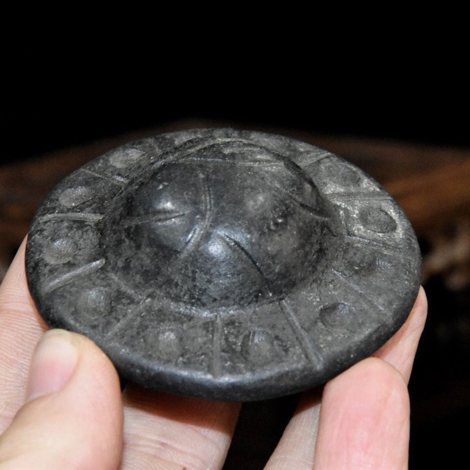 Old Hongshan Culture Meteorite Magnetite UFO Alien Carving Collectible