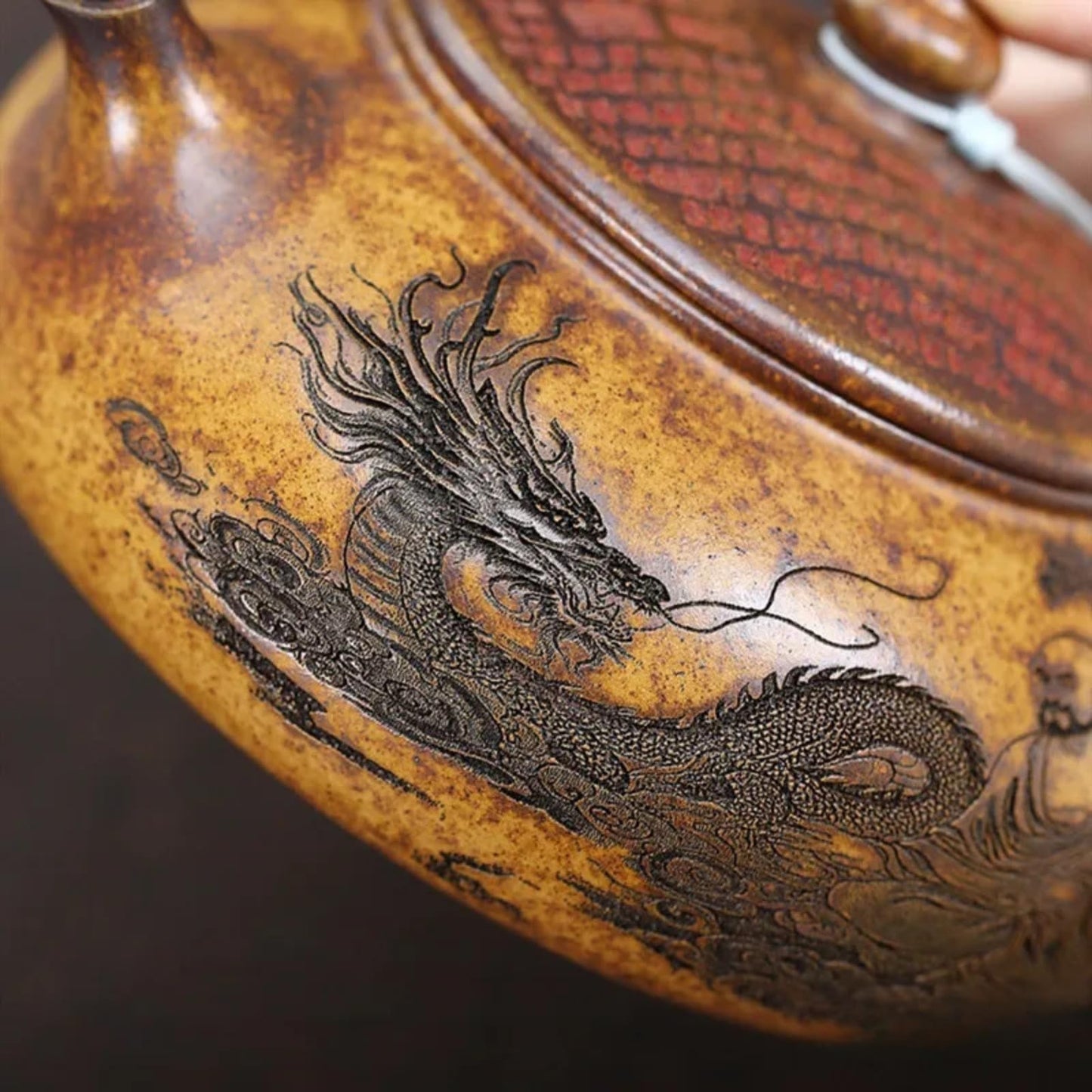 Purple Clay Teapot Handmade Dragon Tiger Pattern Tea Pot 310ml Receive Guests