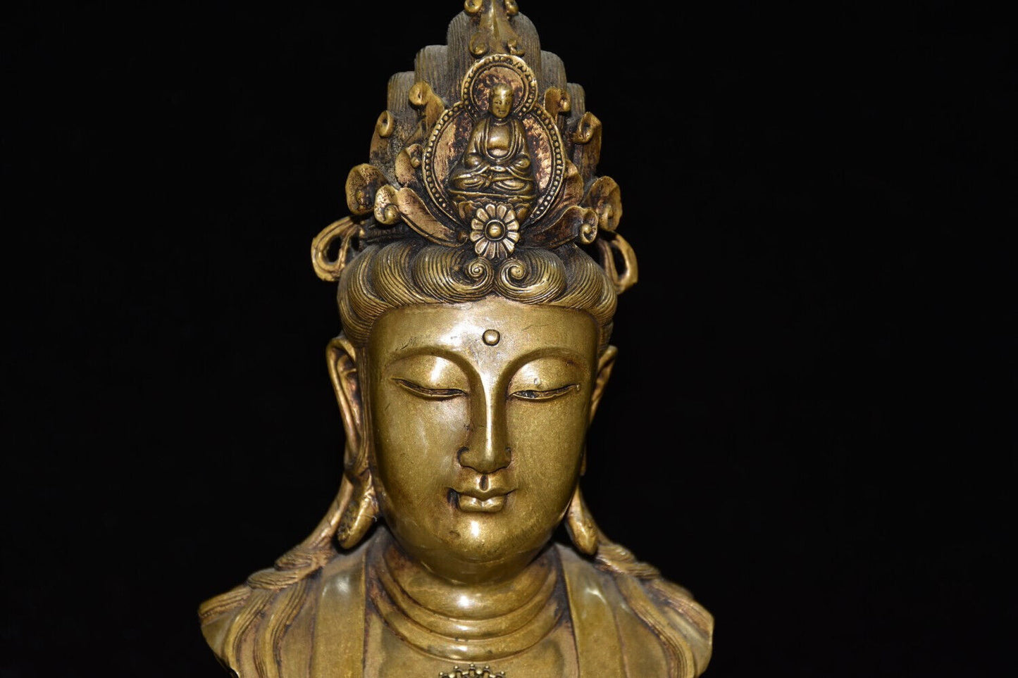 Ancient brass inlaid gemstone Guanyin head ornament