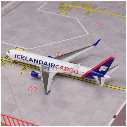 1:400 JC Wings ICELANDAIR BOEING 767-300ER Airplane Diecast Aircraft Plane Model