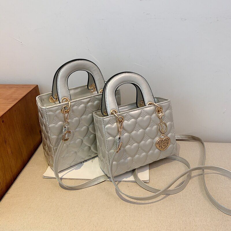 Classic Bag Heart-shaped Handbag Purse Crossbody Bags Totes Fashion Shoulder Bag