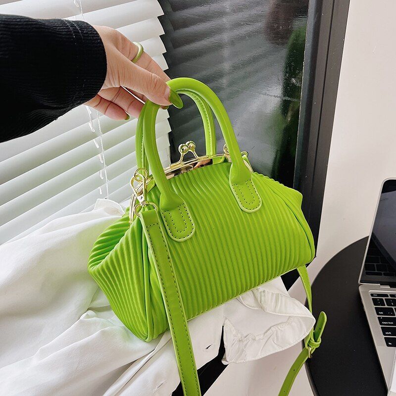 Pleated Handbag Lattice Shoulder Bag Clutch Crossbody Purse 17*21*13 CM Belt 7CM