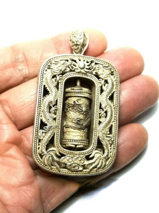Old Chinese Tibet Silver Carved Loong Dragon Statue Amulet Necklace Collect Gift