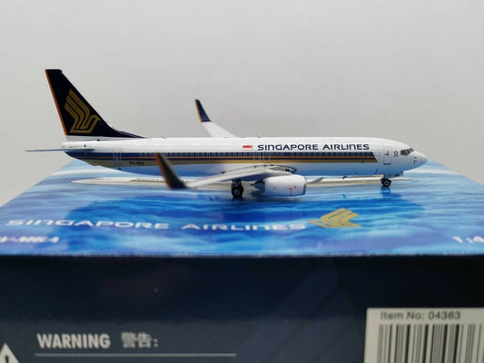 1:400 Phoenix SINGAPORE AIRLINES BOEING 737-800 Passenger Airplane Diecast Model