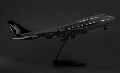 1:150 47CM SINGAPORE AIRLINES BOEING 747-400 Plane Led Sound Light Resin Model