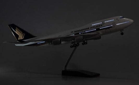 1:150 47CM SINGAPORE AIRLINES BOEING 747-400 Plane Led Sound Light Resin Model
