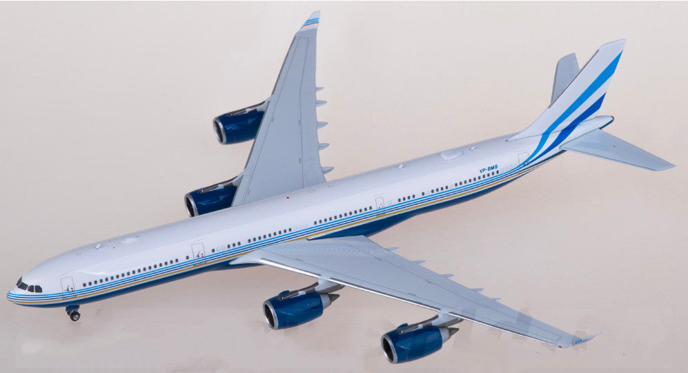 1:400 Phoenix Las Vegas Sands Airbus A340-500 Passenger Airplane Diecast Model
