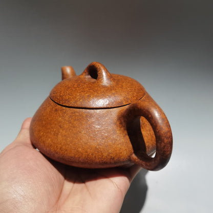 Chinese Yixing Zisha Clay Handmade Exquisite Teapot（汉扁壶 低款：宜兴出品）