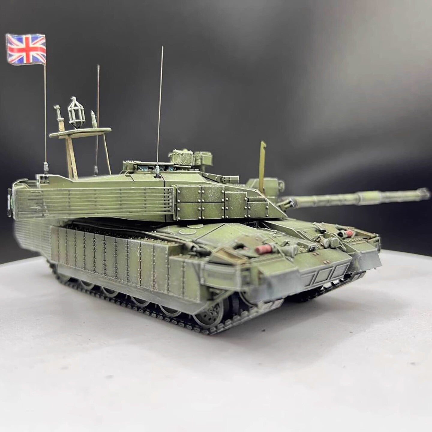 AM 1/72 British Challenger 2 TES Main Battle Tank Maximum Protection Model