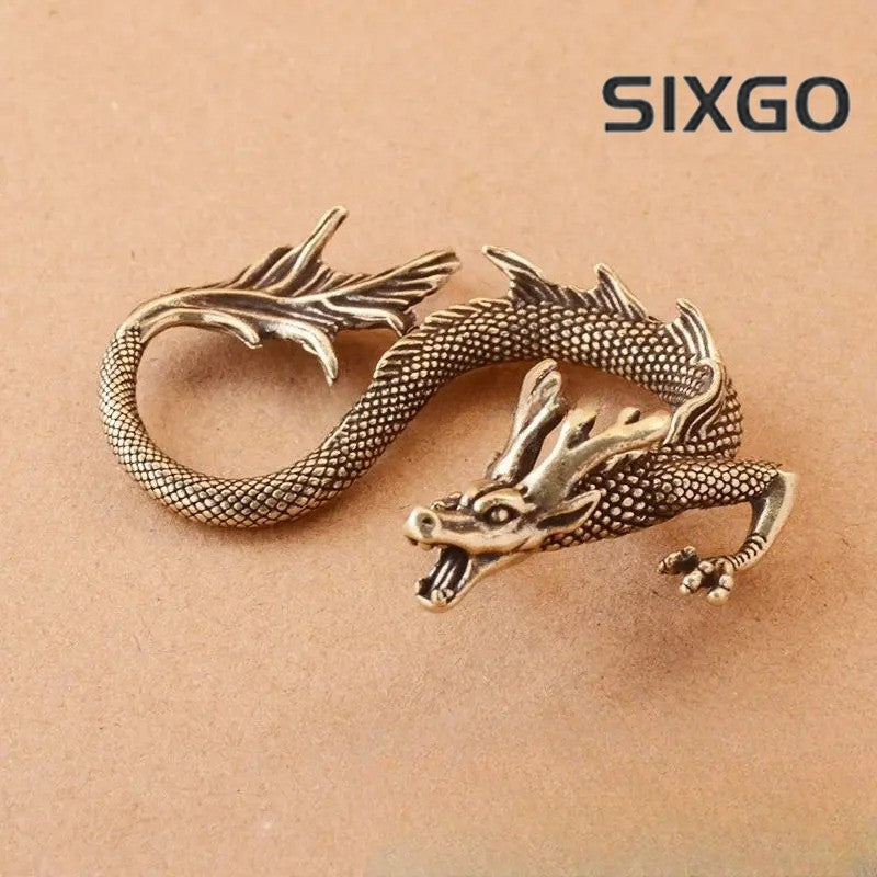 1Pc Chinese Retro Metal Zodiac Dragon Desktop Ornament Handmade Carving Tea Pet