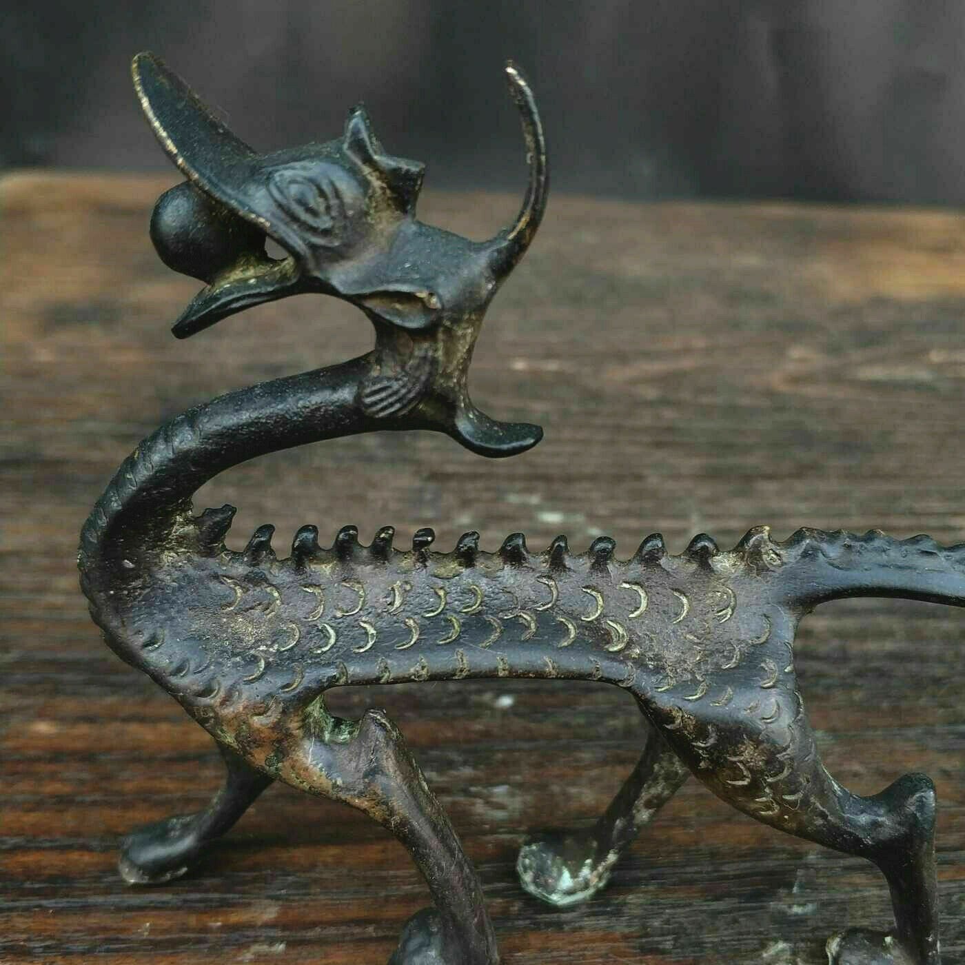 Chinese Bronze Copper Statue Carved Dragon Pen Holder Figurines