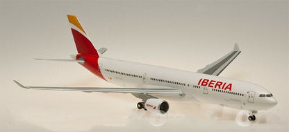 1:200 32CM Hogan IBERIA AIRBUS A330-300 Passenger Airplane ABS Plastic Model