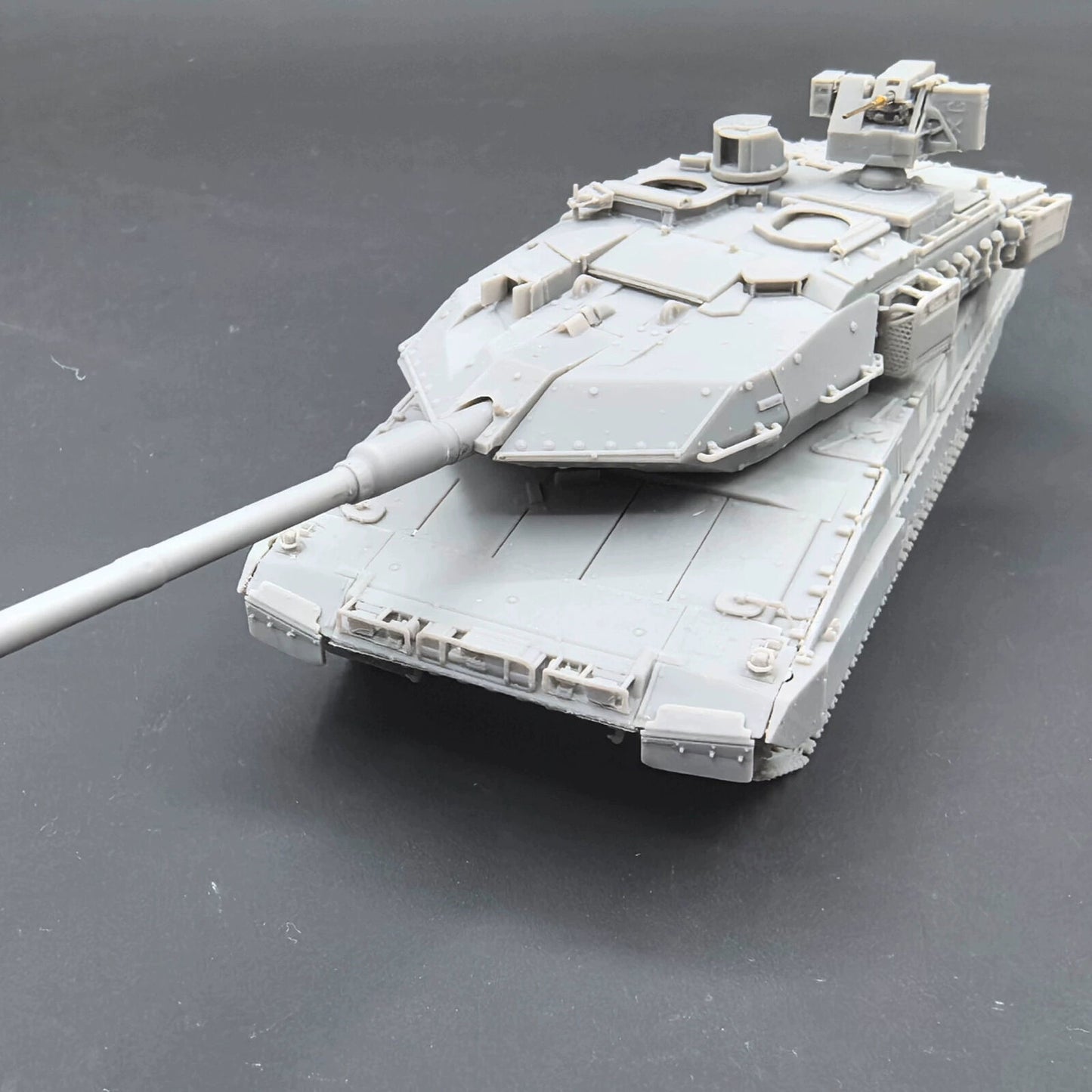 1/72/87/144 Hungarian Export Leopard 2A7HU Main Battle Tank Model Kit 3D Printed