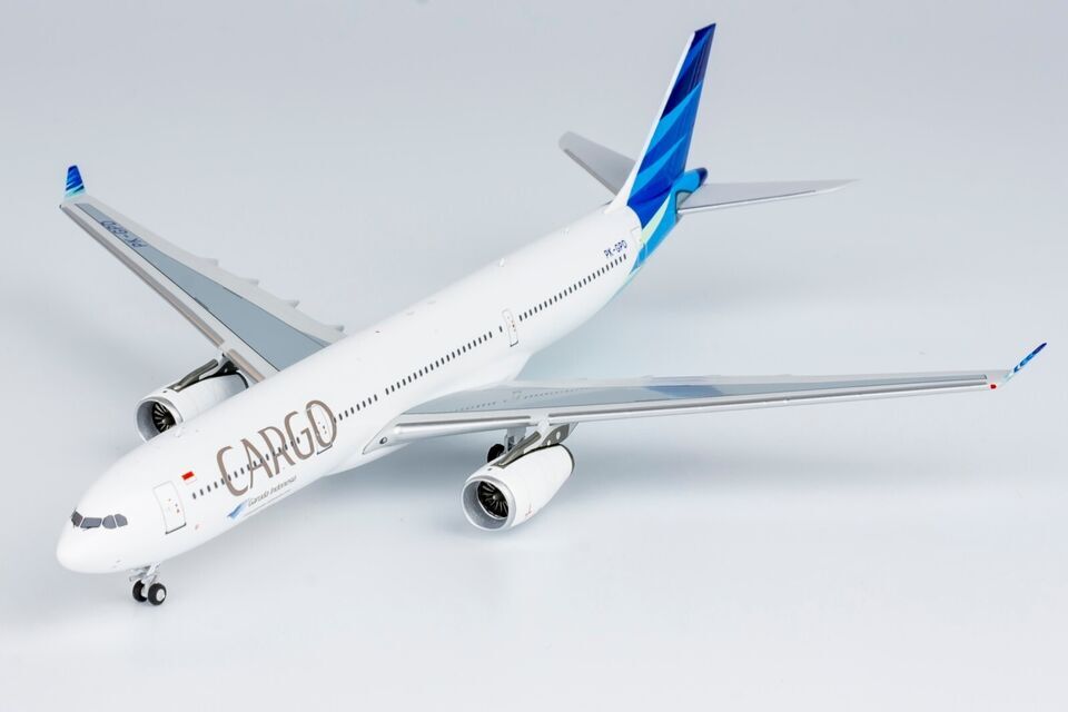 1:400 NG Model Garuda Indonesia CARGO AIRBUS A330-300 Airplane Diecast Model