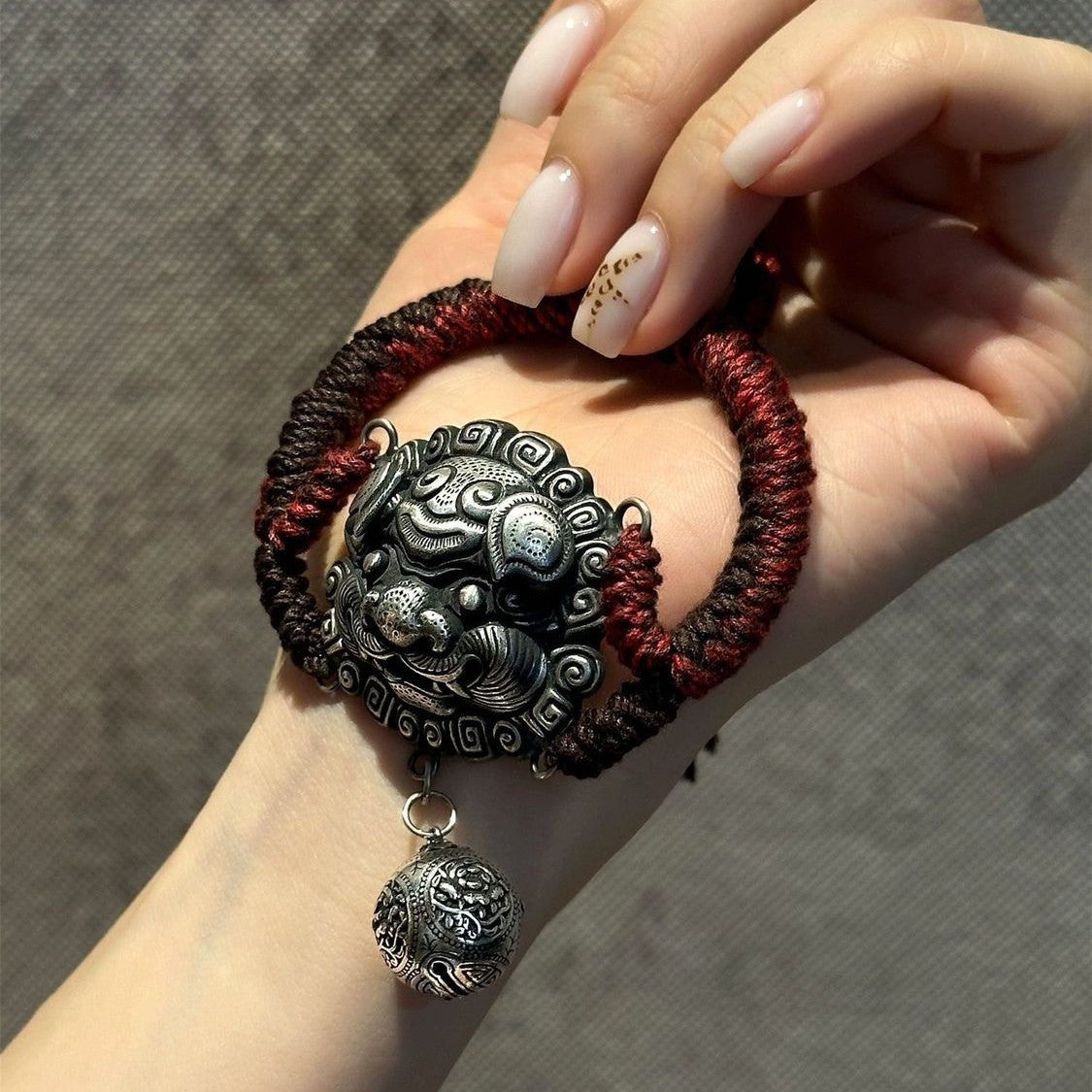 Retro Ethnic Bracelet Swallow Gold Beast Lion Braided Adjustable Rope Jewelry