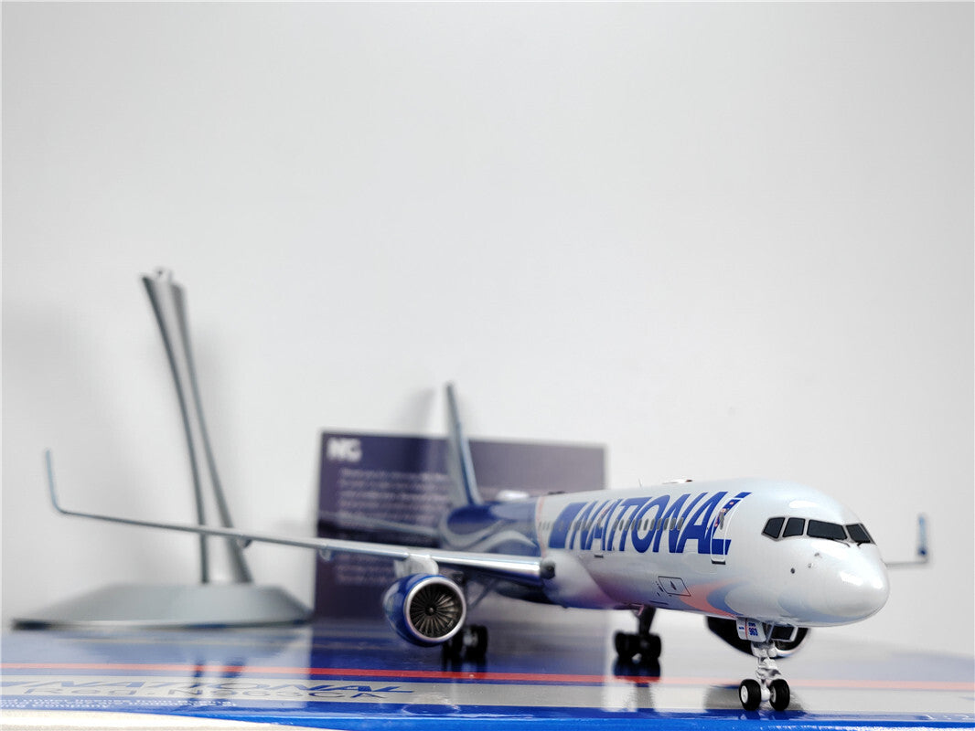 1:200 NG Model NATTONAL B757-200 Passenger Airplane Diecast Aircraft Model