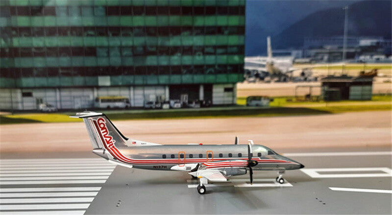 GeminiJets Comair EMBRAER EMB-120RT N137H 1:200 DIECAST Aircraft Pre-built Model
