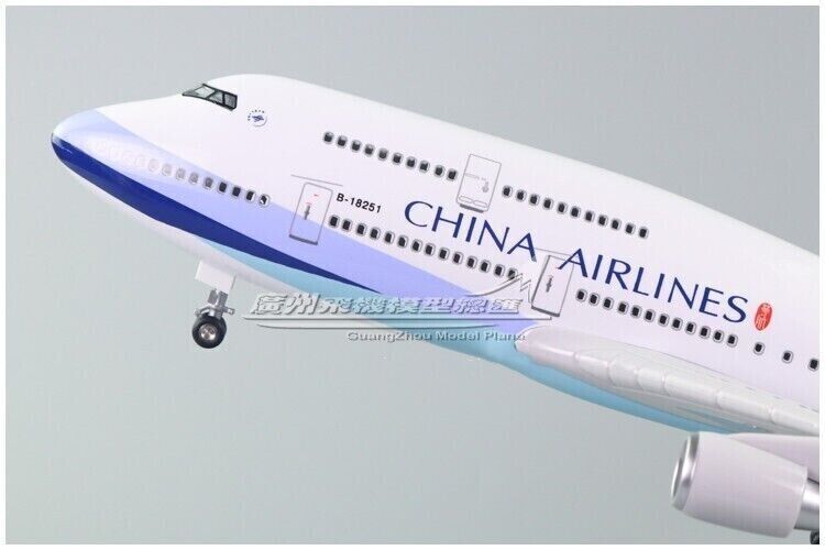1:150 47CM CHINA AIRLINES B747-400 Plane Led Sound- controlled Light Resin Model