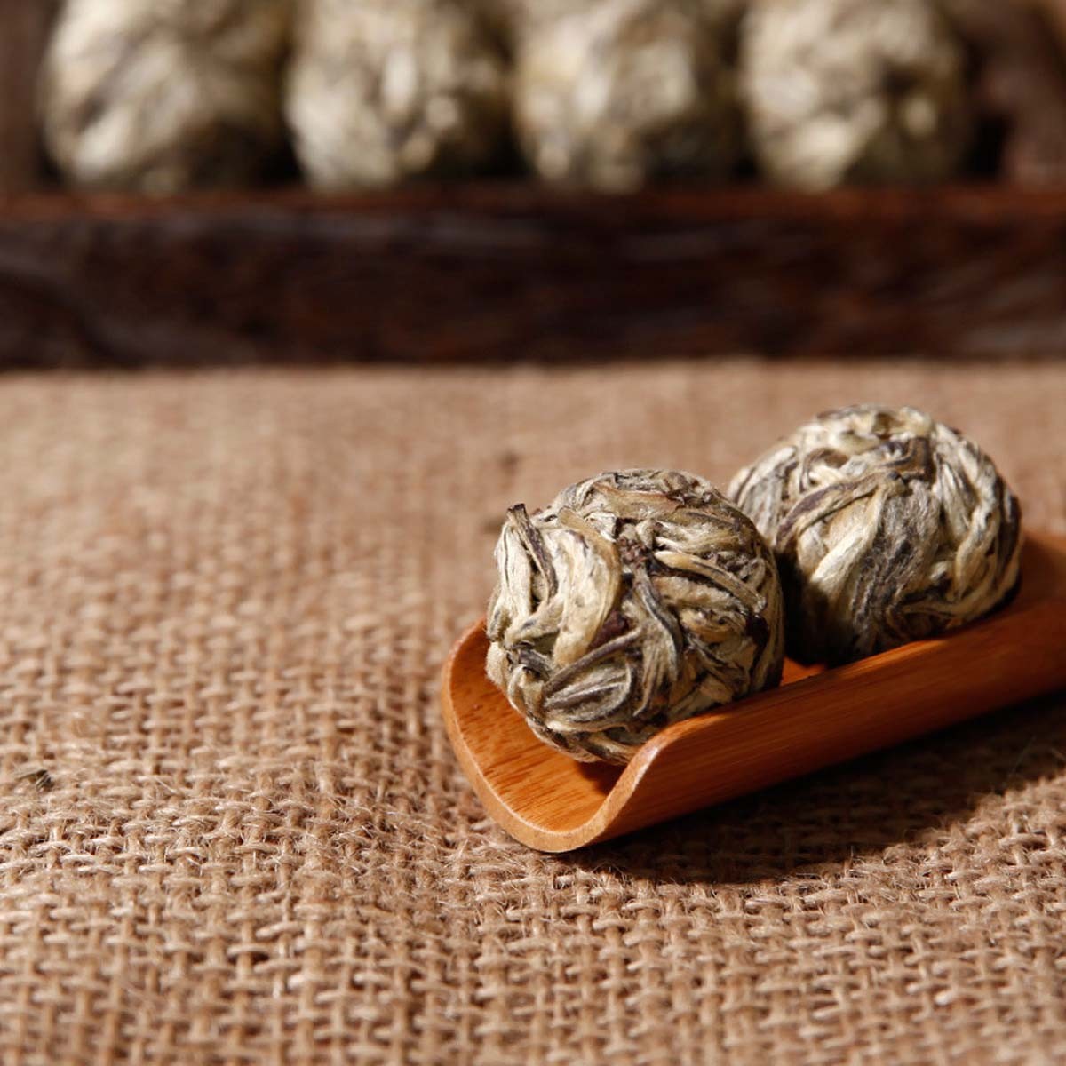 Yunnan Pu-erh Tea cha Tea Mini Dragon Ball White Silver Needle Health Green Food