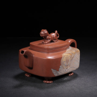 Chinese Yixing Zisha Clay Handmade Exquisite Teapot （虎啸生风 底款：施小马 ）