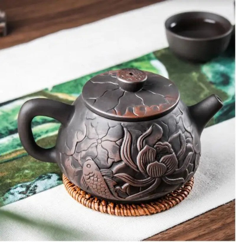 1pc Yixing Tea Pot Purple Clay Teapots Beauty Kettle Hand Carved Lotus Pot