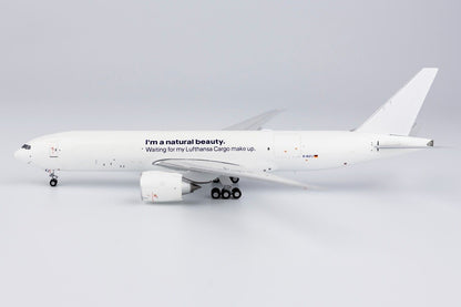 1:400 NG Model Lufthansa BOEING 777F Passenger Airplane Diecast Aircraft Model