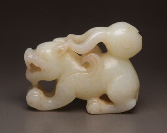 Top Chinese Natural Hotan Jade Carved Exquisite Beast Statue Collection Art Gift