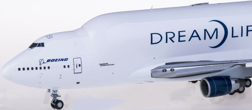 1:200 36CM JC Wings DREAM LIFTER BOEING 747-400LCF Passenger Plane Diecast Model