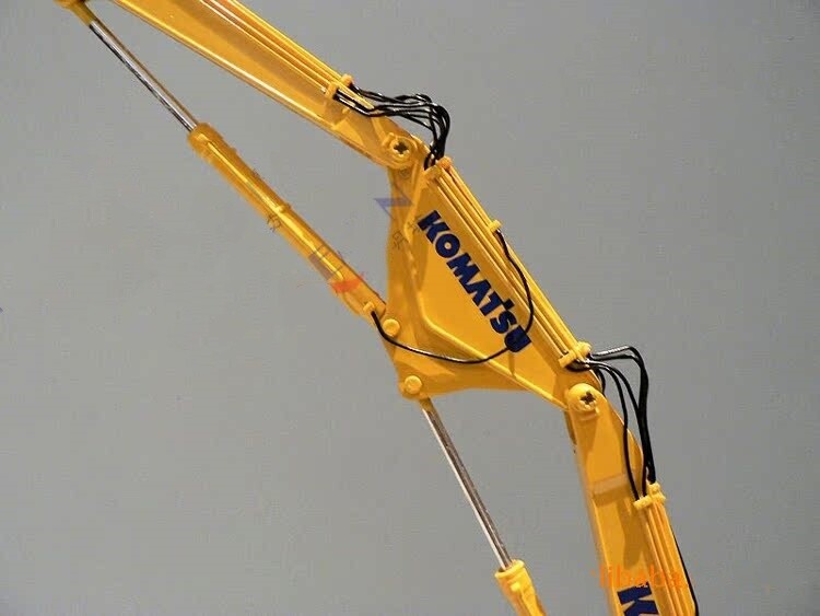 1:50 UH PC450LC-8 Excavator Contruction Machine Equipment Diecast Metal Model