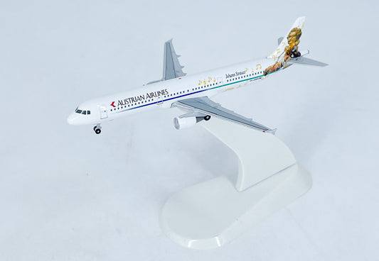 1:500 StarJets AUSTRIAN AIRLINES AIRBUS A321 Airplane Diecast Aircraft Model