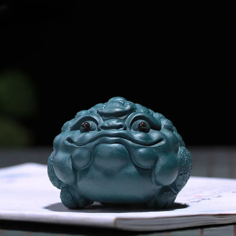 1PCS Handmade Purple Clay Tea Pet Ornaments Lucky Golden Toad Tea Crafts