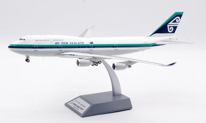 1:200 35CM InFlight AIR NEW ZEALAND BOEING 747-400 Aircraft Diecast Plane Model