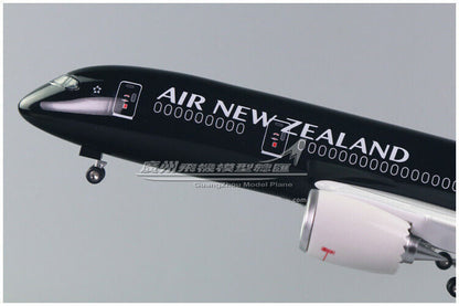 44CM 1:130 AIR NEW ZEALAND BOEING 787 Passenger Plane Landing  Gear Resin Model