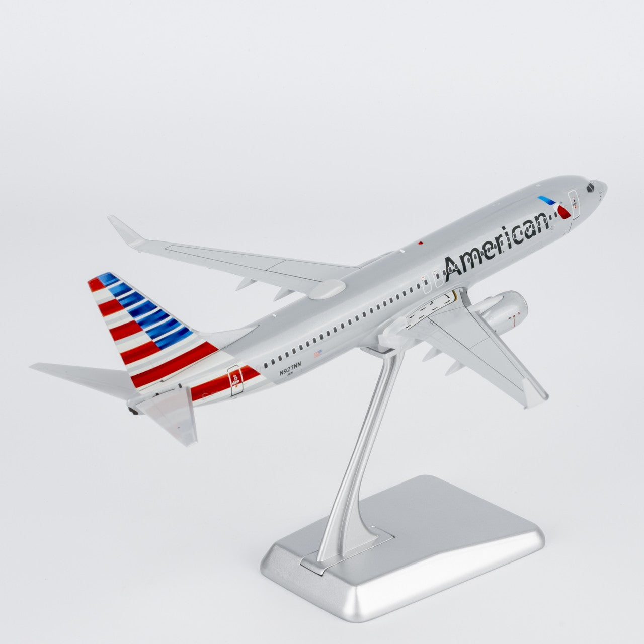 1:200 NGmodels American Airlines B737-800 Passenger Airplane Diecast Plane Model