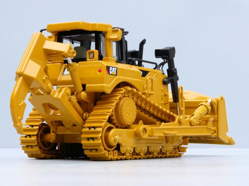 1:50 Norscot D8T DOZER Bulldozer Construction Machine Equipment Diecast Model