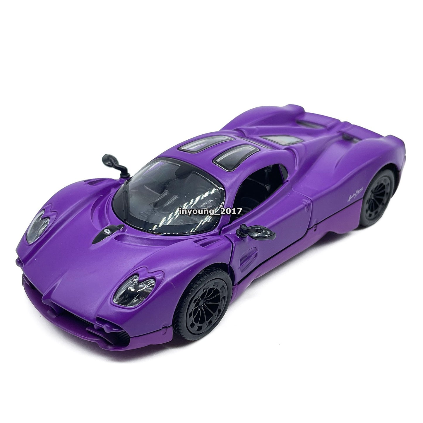 1/36 Pagani Utopia Model Car Metal Diecast Toy Vehicle Toys for Boys Kids Gifts