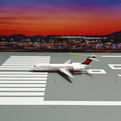 1:400 Geminijets Delta Air Lines B717 N947AT Passenger Airplane Diecast Model