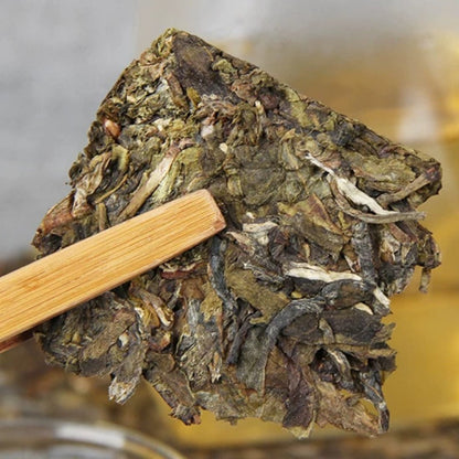 500g Raw Pu'er Tea Brick Yunnan Bingdao Ancient Tree Golden Leaf Tea