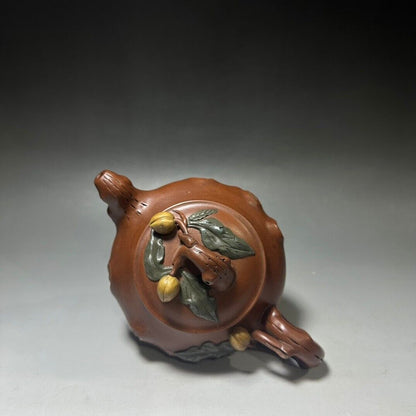 Chinese Yixing Zisha Clay Handmade Exquisite Teapot（寿桃 底款：蒋蓉）