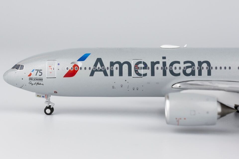 1:400 NG Model American BOEING 777-200ER Passenger Airplane Diecast Plane Model