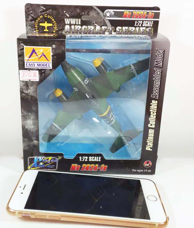 WW2 German Me 262 A-1a Schwalbe jet fighter plane aircraft assembled Easy model