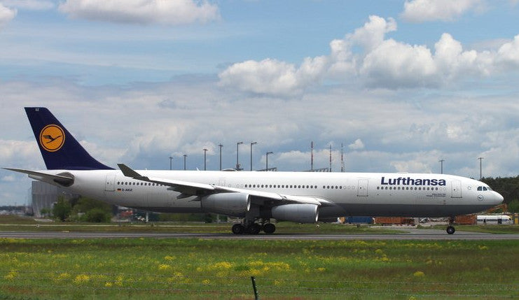 1:400 Phoenix Lufthansa AIRBUS A340-300 Passenger Plane Diecast Aircraft Model
