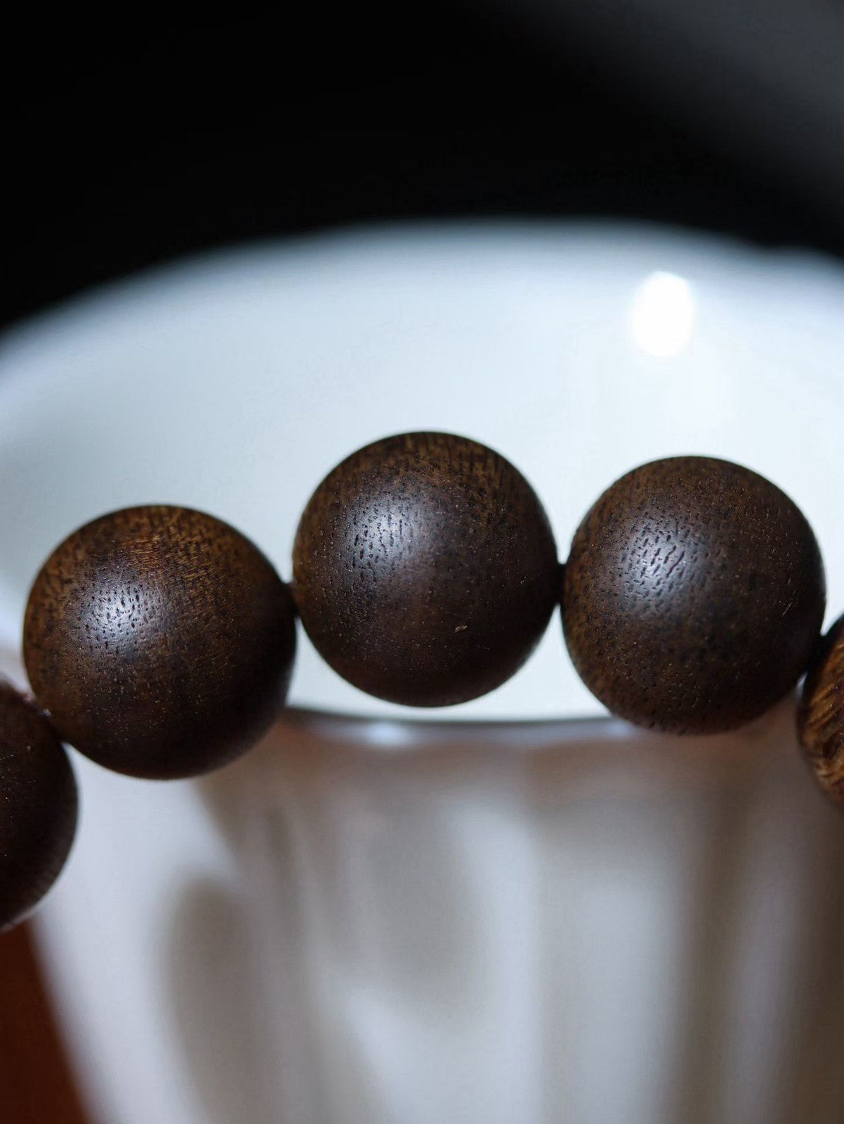 12mm Chinese Natural Eaglewood Handmade Exquisite Bracelets 30800