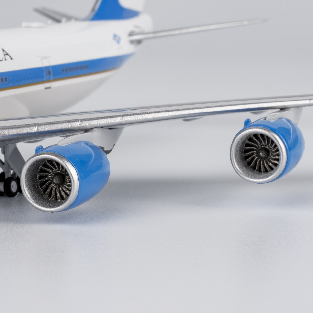 1:400 NGmodels USAF B747-8 VC-25B 30000 Passenger Airplane Diecast Plane Model