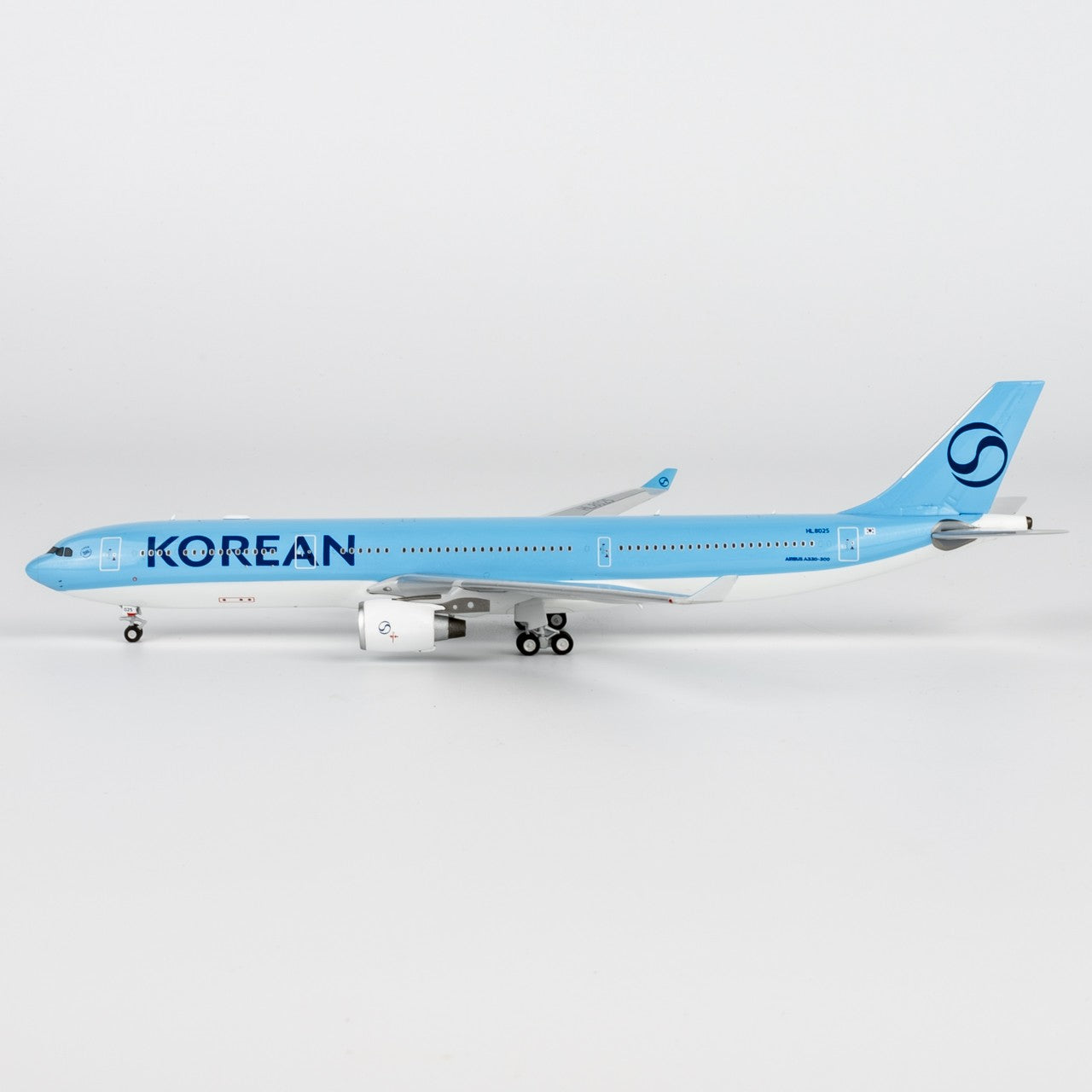 1:400 NGmodels Korean Air Airbus A330-300 Passenger Airplane Diecast Plane Model
