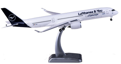 1:200 33CM Hogan Lufthansa AIRBUS A350-900 Passenger Plane  ABS Plastic Model