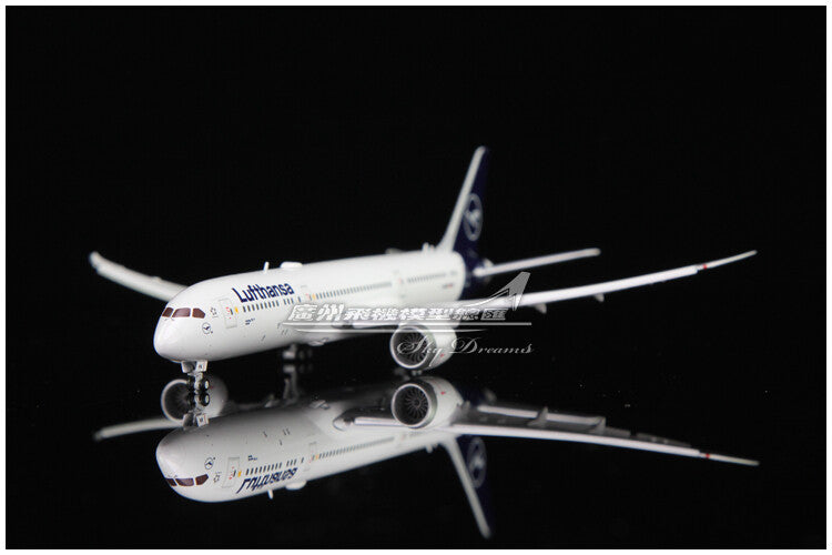 1:400 GeminiJets Lufthansa BOEING B787-9 Airplane Diecast Plane Aircraft Model